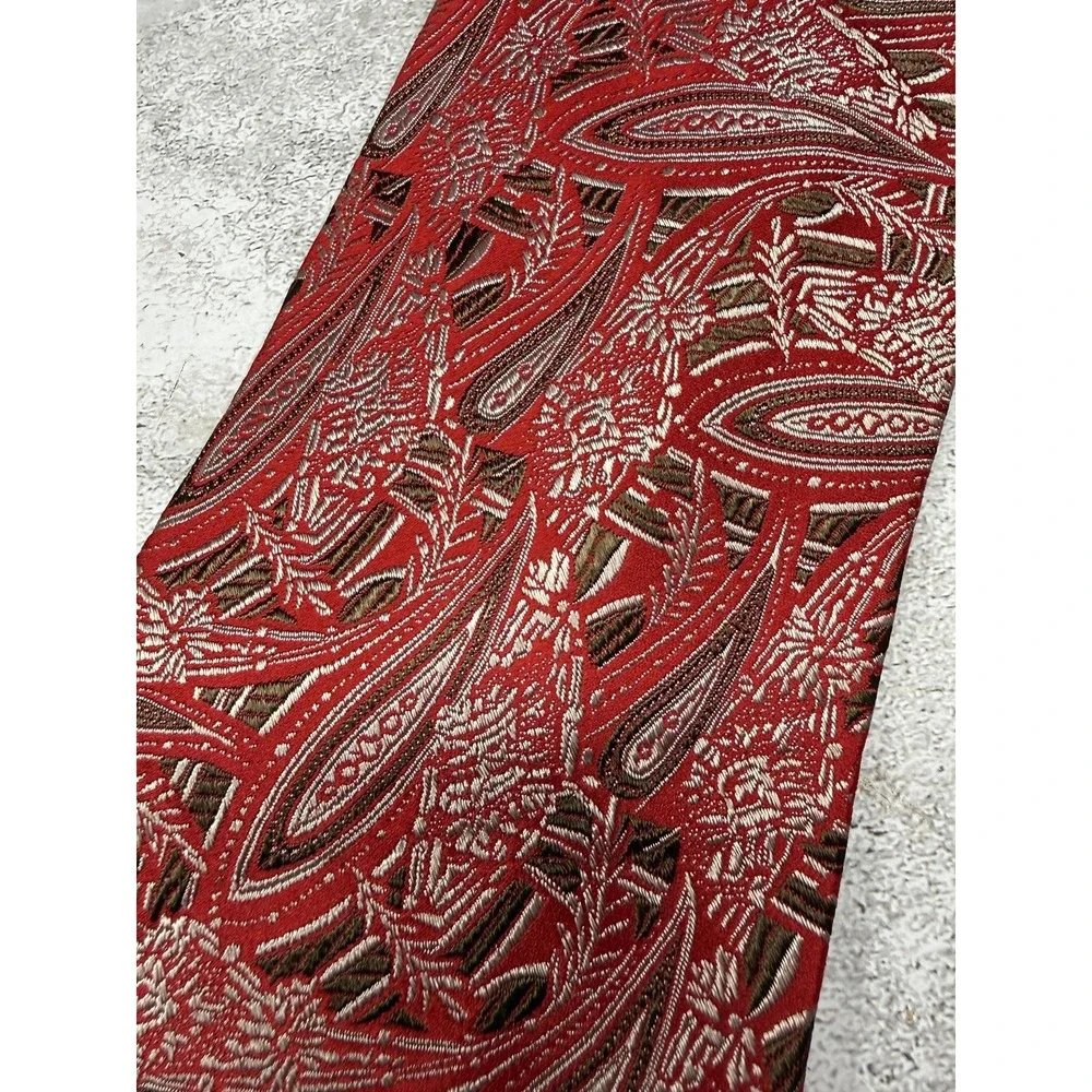 Nob Hill Collection Silk Tie Mens One Size Red Paisley‎ Made In USA Necktie